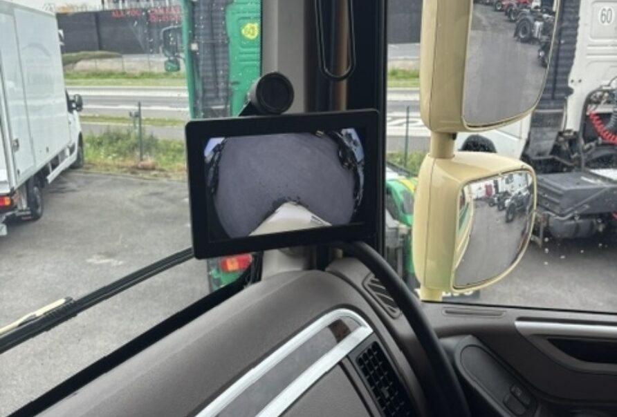 DAF XF 480  SPACE CAB   MANUAL GEARBOX