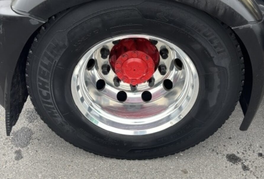 DAF XF 480  SPACE CAB   MANUAL GEARBOX