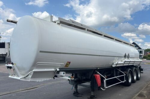 Tankoplegger Trailor   38.000 LITERS   9  COMPARTIMENTEN